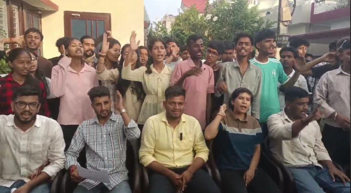 एमबीपीजी छात्रसंघ चुनाव: ABVP ने धीरज बिष्ट को बनाया प्रत्याशी, आर्यन बेलवाल निर्दलीय मैदान में