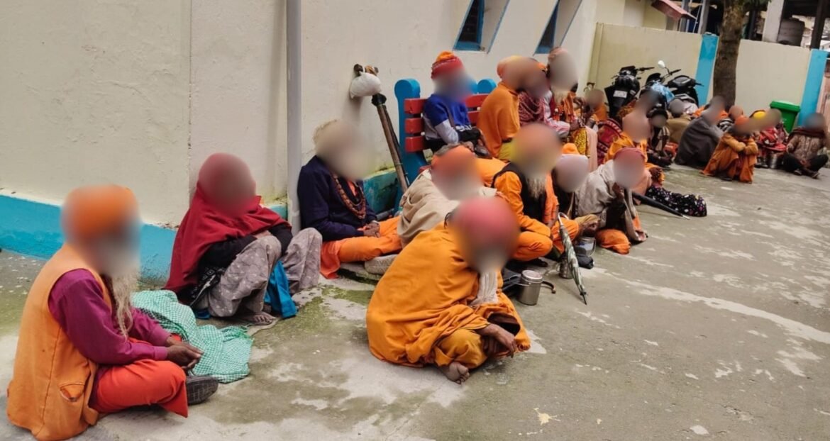 बद्रीनाथ में ‘ऑपरेशन कालनेमि’, 50 से अधिक साधु-संतों और भिक्षुओं का सत्यापन