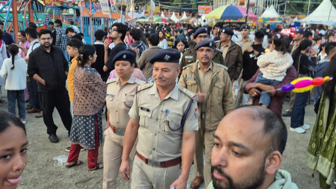 नंदा देवी महोत्सव में सुरक्षा के कड़े इंतजाम, पुलिस अधिकारियों की लगातार पैदल गश्त