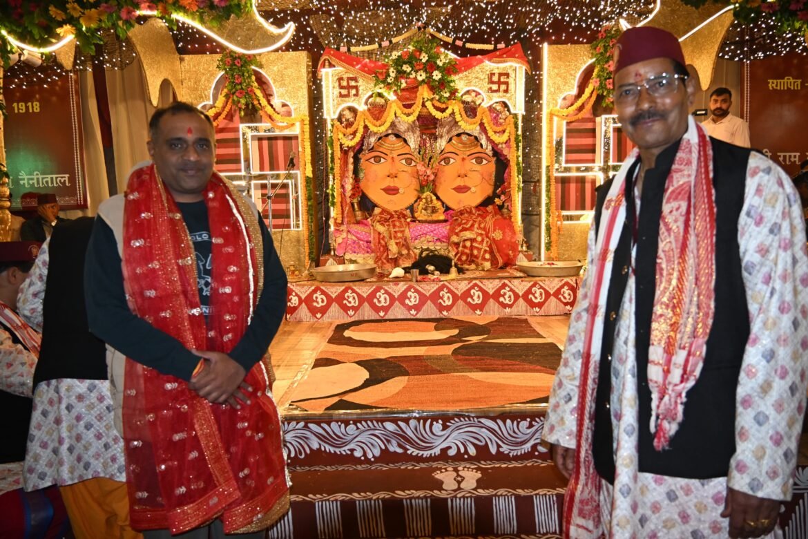 नंदा देवी महोत्सव में सुरक्षा व्यवस्था का एसएसपी ने लिया जायजा, आरती में हुए शामिल