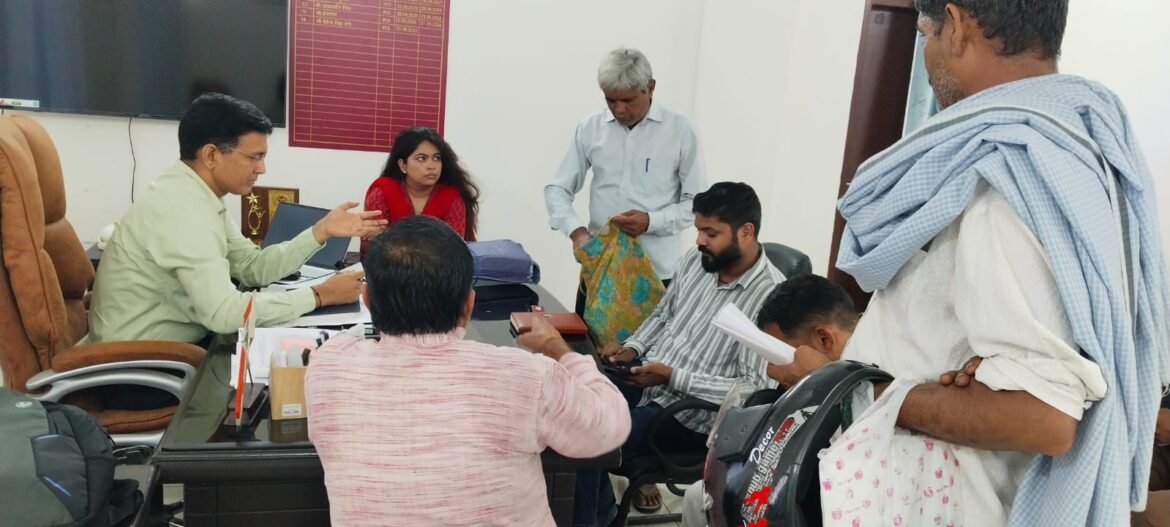 लालकुआं में वन्य जीव सुरक्षा सप्ताह पर गोष्ठी, उत्कृष्ट वनकर्मी और छात्र सम्मानित