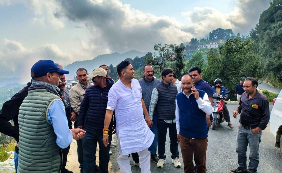 5.47 करोड़ की लागत से हो रहे सड़क डामरीकरण कार्य का कैबिनेट मंत्री कैड़ा ने किया निरीक्षण, गुणवत्ता बनाए रखने के निर्देश