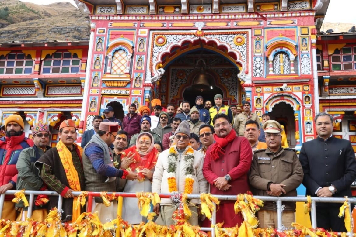 राज्यपाल डॉ. ढाल सिंह बिसेन ने किए भगवान बद्री विशाल के दर्शन